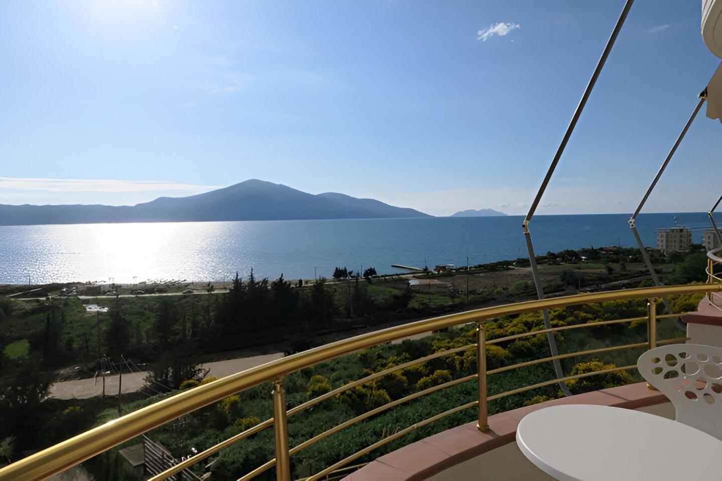 Doko Hotel Radhima Kültér fotó