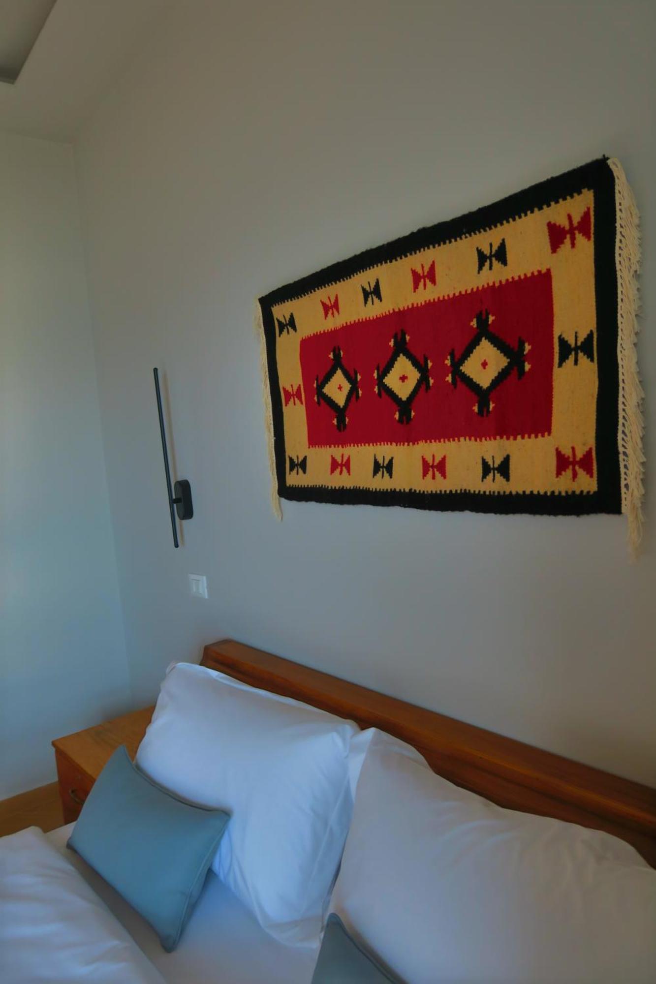 Doko Hotel Radhima Kültér fotó