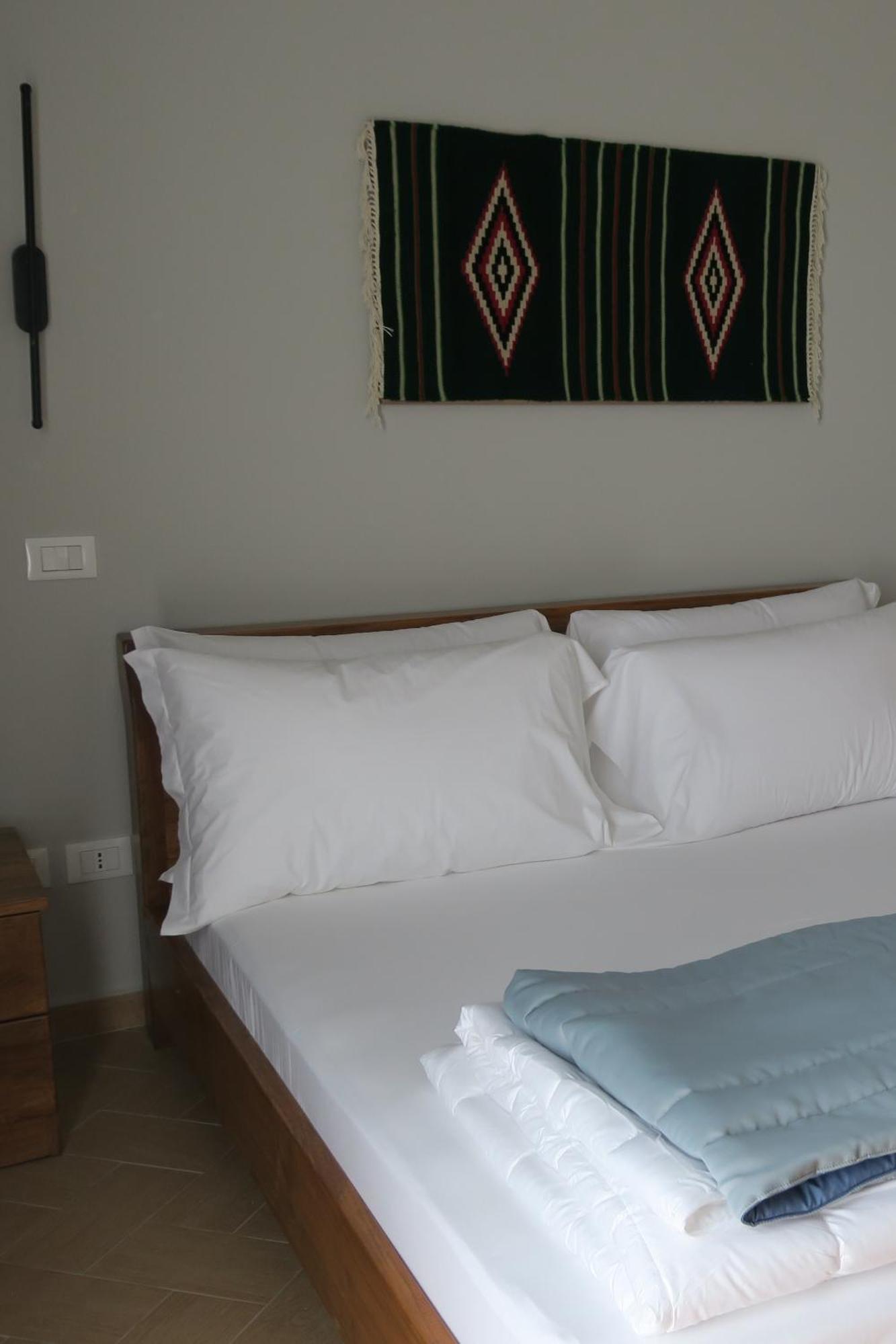 Doko Hotel Radhima Kültér fotó
