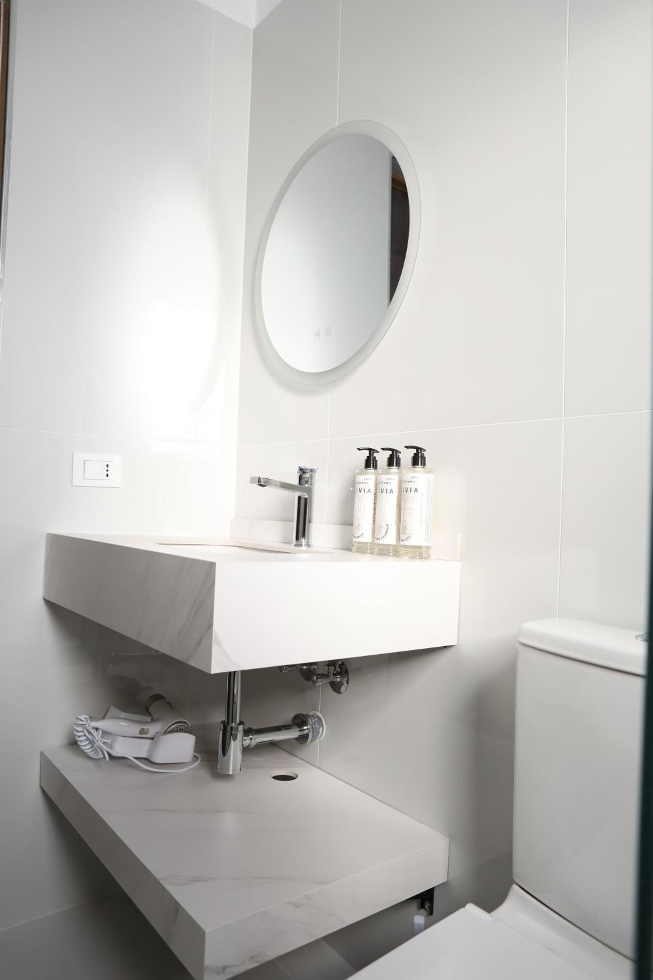 Doko Hotel Radhima Kültér fotó