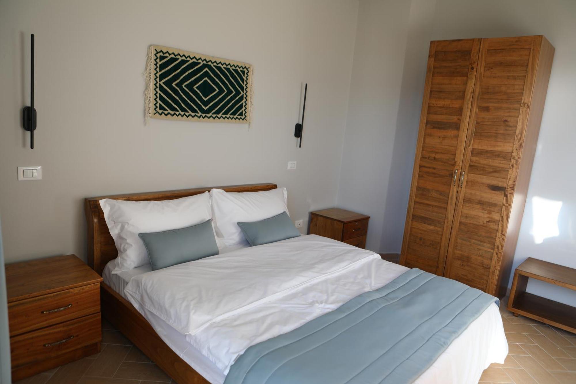 Doko Hotel Radhima Kültér fotó